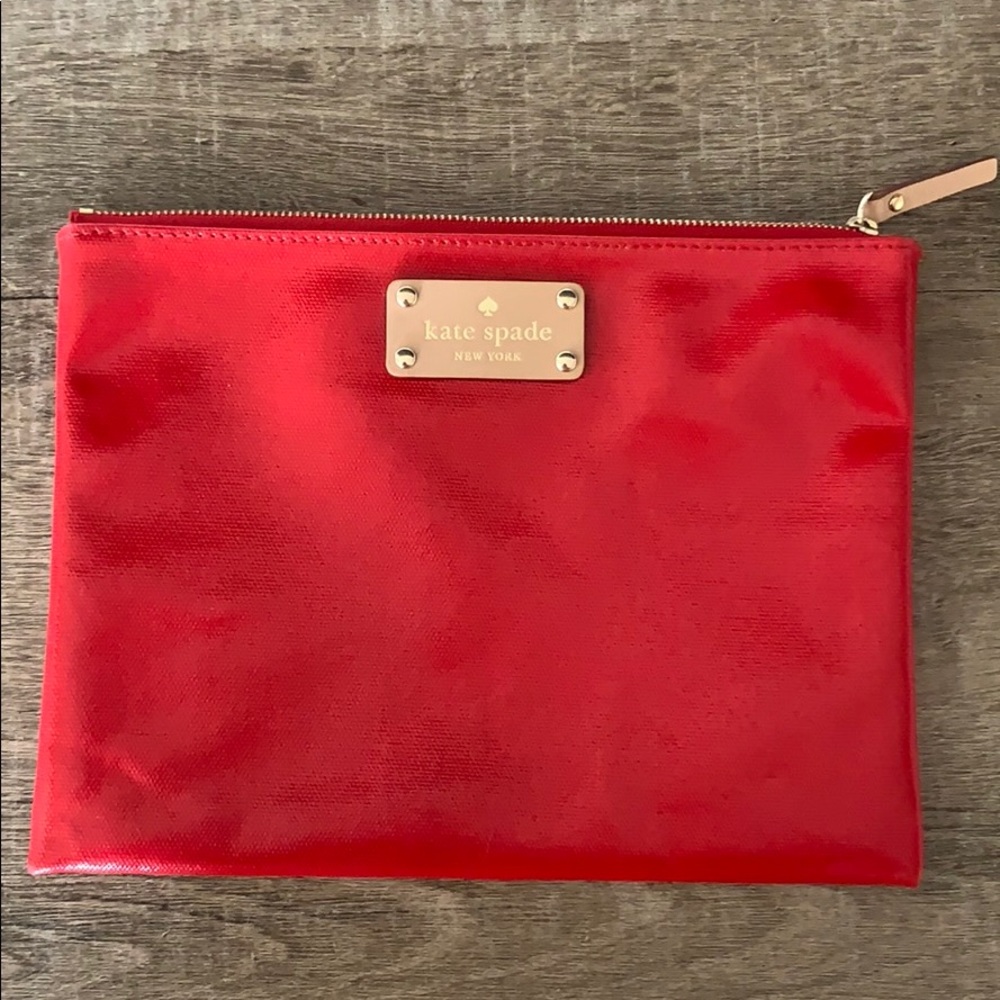 Red, 9x7 in, zippered clutch!
